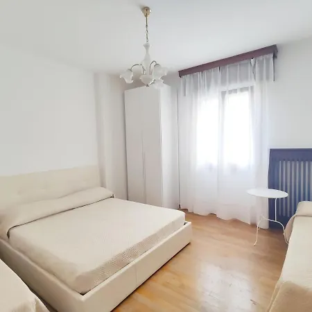 Ferienwohnung Lcc - Centralissimo - 100 Mt Da Piazza Mazzini - 50 Mt Dal Mare - Immobil Relax Lido di Jesolo Exterior foto