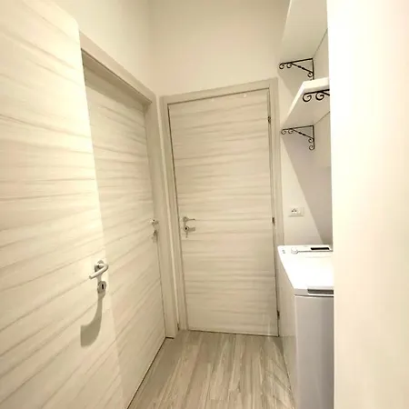 Ferienwohnung Lcc - Centralissimo - 100 Mt Da Piazza Mazzini - 50 Mt Dal Mare - Immobil Relax Lido di Jesolo Exterior foto