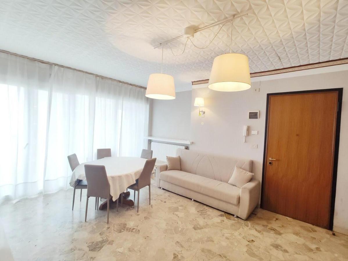 Apartment Lcc - Centralissimo - 100 Mt Da Piazza Mazzini - 50 Mt Dal Mare - Immobil Relax